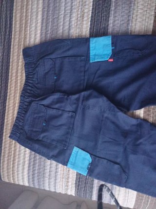 Pantalon trabajo azul, reflectante gris. Talla 44