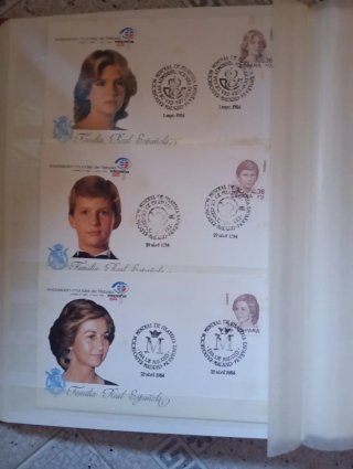 Álbum de sellos variados