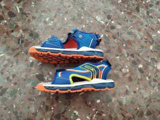 Sandalias Geox Sport Talla 31 con luces