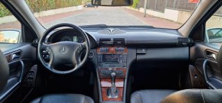 Mercedes-Benz Clase C 2005