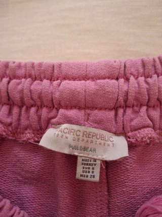 Pantalón corto chándal Pull&Bear rosa Talla S