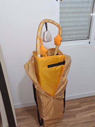 Andador con asiento y ruedas