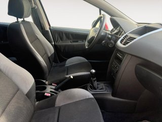 Peugeot 207 2006