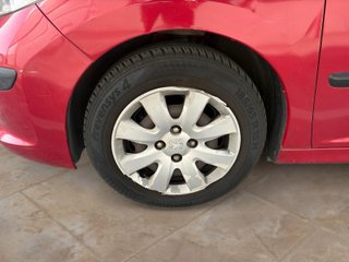 Peugeot 207 2006