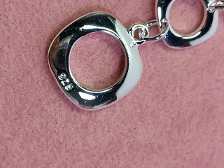 Pulsera de plata con eslabones cuadrados