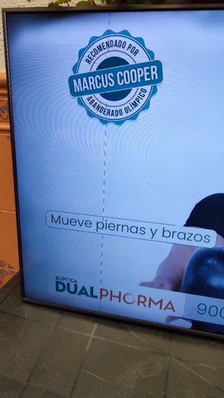 Televisión Samsung 55" Smart TV con defecto