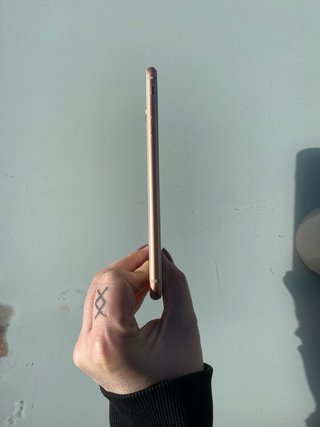 iPhone 8 Plus Gold