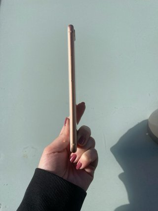 iPhone 8 Plus Gold