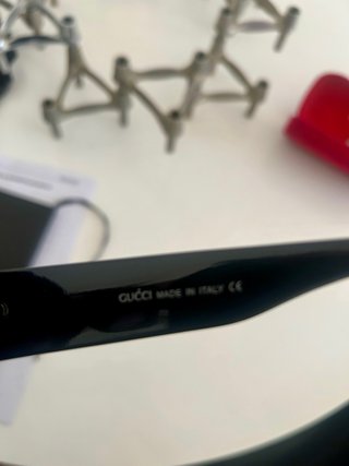 BELLAS GAFAS GUCCI ORIGINALES  + ESTUCHE