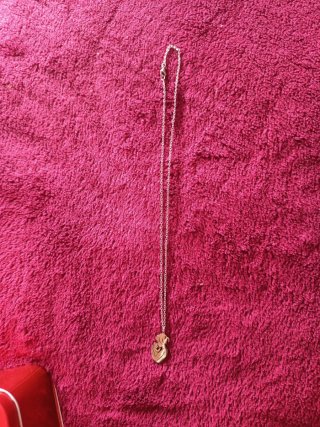 Cadena mujer