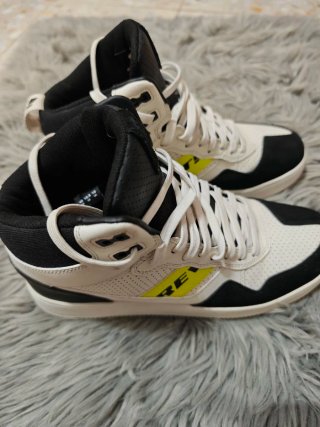 Botas Moto Revit Pacer Blancas y Negras