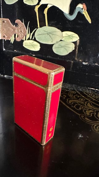 Mechero Dupont Lacado Chino Rojo y Dorado