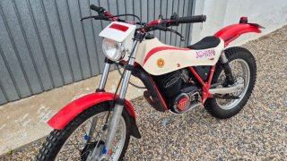Montesa Cota 242 con Documentos