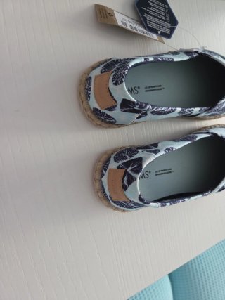 Alpargatas TOMS Mujer Estampadas Talla 35.5