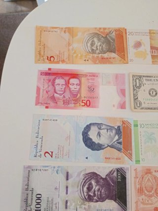 Lotto di Banconote e Monete Americane + 1 Dollaro 1976