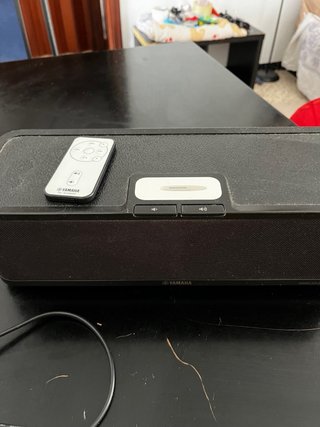 Altavoz Yamaha Negro