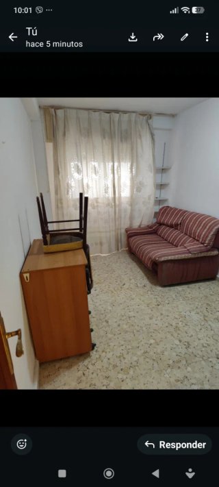 SE VENDE PISO