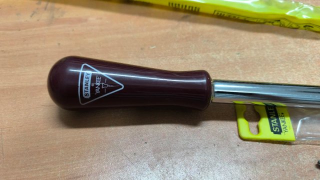 Destornillador de empuje Stanley Yankee