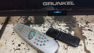 TV LCD GRUNKEL de 26" Smart TV