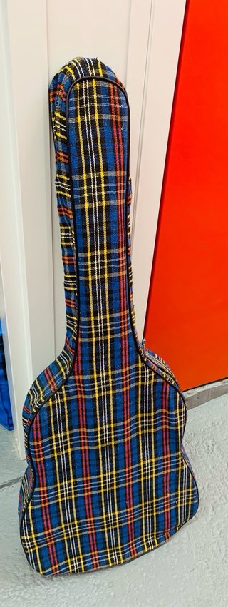 Guitarra Española Clásica con Funda