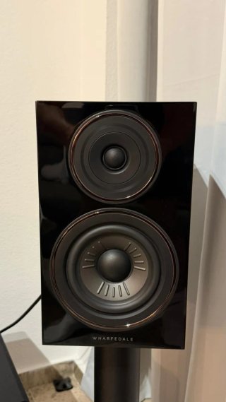 Altavoces Wharfedale Diamond 12.2 HIFI