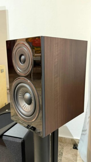 Altavoces Wharfedale Diamond 12.2 HIFI