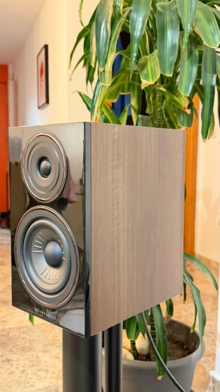 Altavoces Wharfedale Diamond 12.2 HIFI