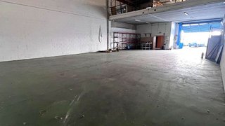 Nave industrial en alquiler en Reyes Católicos en Alcalá de Henares