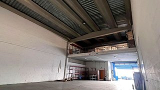 Nave industrial en alquiler en Reyes Católicos en Alcalá de Henares