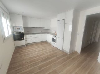Piso en alquiler en Carranque - Haza Cuevas en Málaga