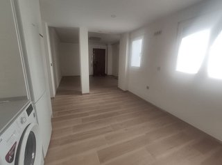 Piso en alquiler en Carranque - Haza Cuevas en Málaga
