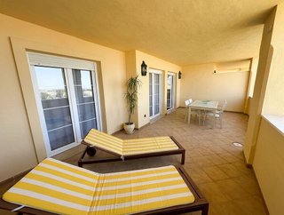 Piso en alquiler en Nueva Andalucía centro en Marbella