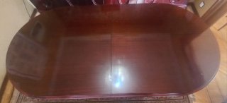 Mesa de comedor de madera