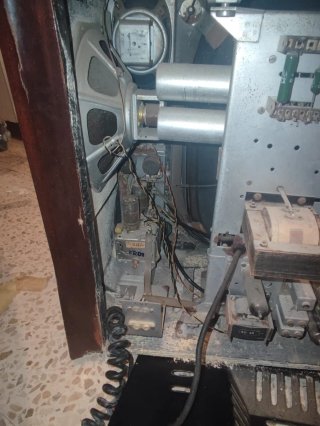 Televisor antiguo de válvulas