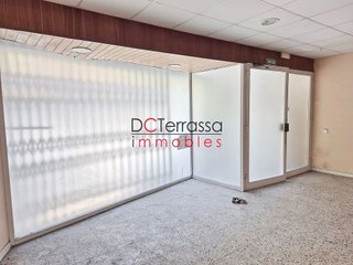 Local comercial en venta en Ca n'Aurell en Terrassa