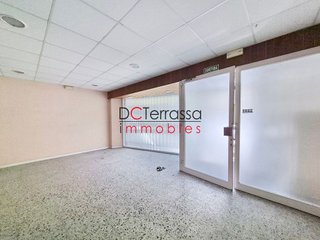 Local comercial en venta en Ca n'Aurell en Terrassa