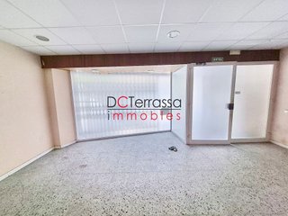 Local comercial en venta en Ca n'Aurell en Terrassa