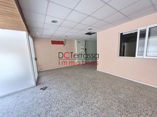 Local comercial en venta en Ca n'Aurell en Terrassa