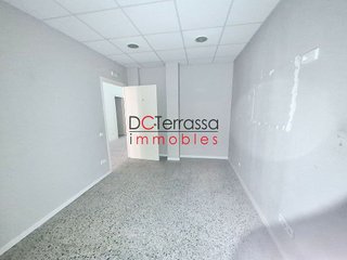 Local comercial en venta en Ca n'Aurell en Terrassa