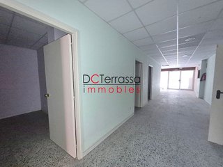 Local comercial en venta en Ca n'Aurell en Terrassa