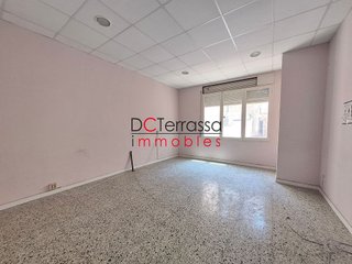 Local comercial en venta en Ca n'Aurell en Terrassa