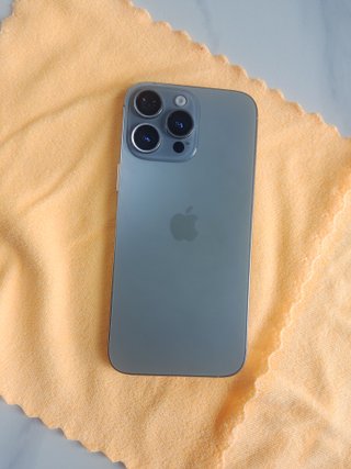 iPhone 16 Pro Max Plata