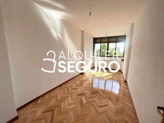 Piso en alquiler en Marroquina en Madrid