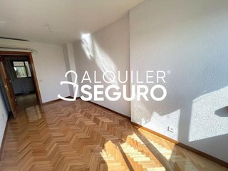 Piso en alquiler en Marroquina en Madrid