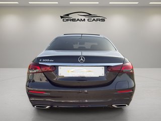 Mercedes-Benz Clase E E 300 de 225 kW (306 CV)