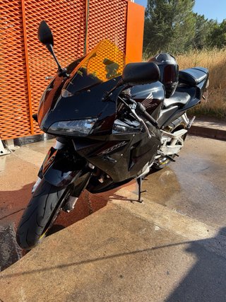 Honda CBR 600 RR Negra
