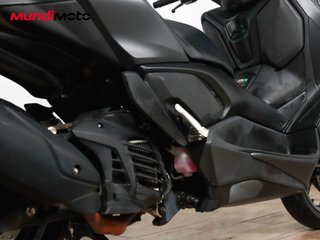 YAMAHA X-MAX 125