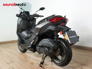 YAMAHA X-MAX 125