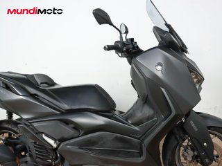 YAMAHA X-MAX 125