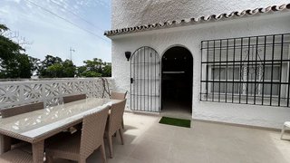 Casa adosada en alquiler en Nueva Alcántara en Marbella